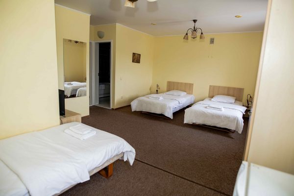 Trivietis, keturvietis, šeimyninis kambarys Trivietis, keturvietis, šeimyninis kambarys